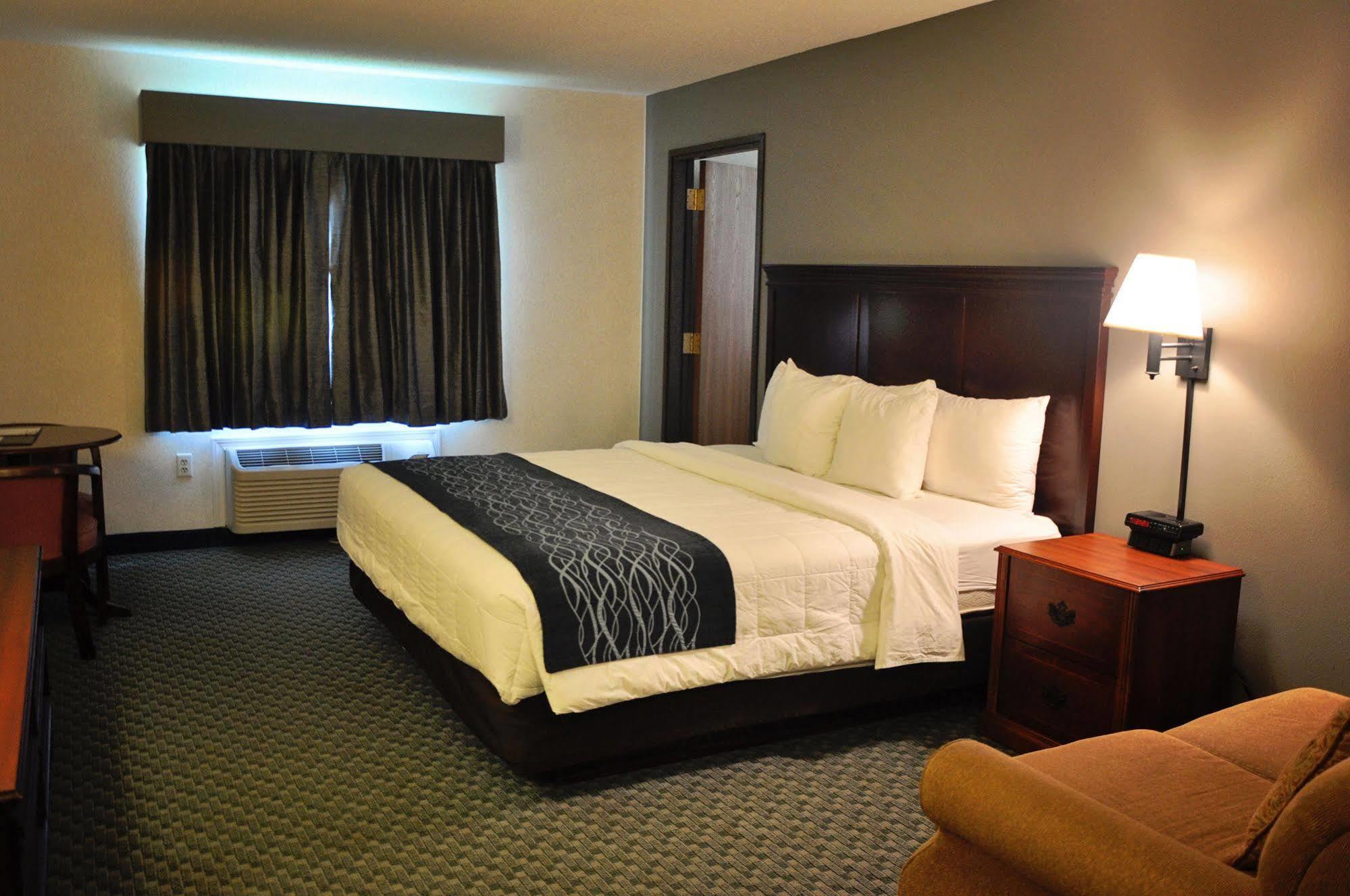 Dunes Express Inn And Suites Hart Экстерьер фото