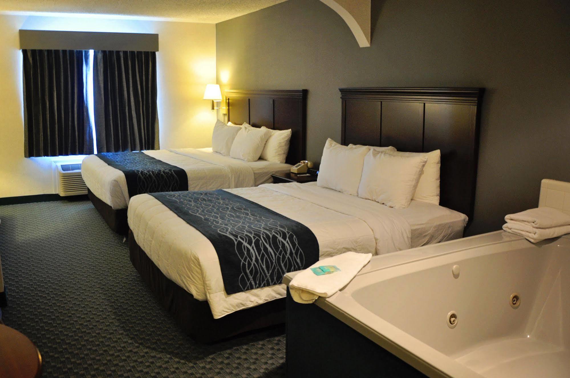 Dunes Express Inn And Suites Hart Экстерьер фото